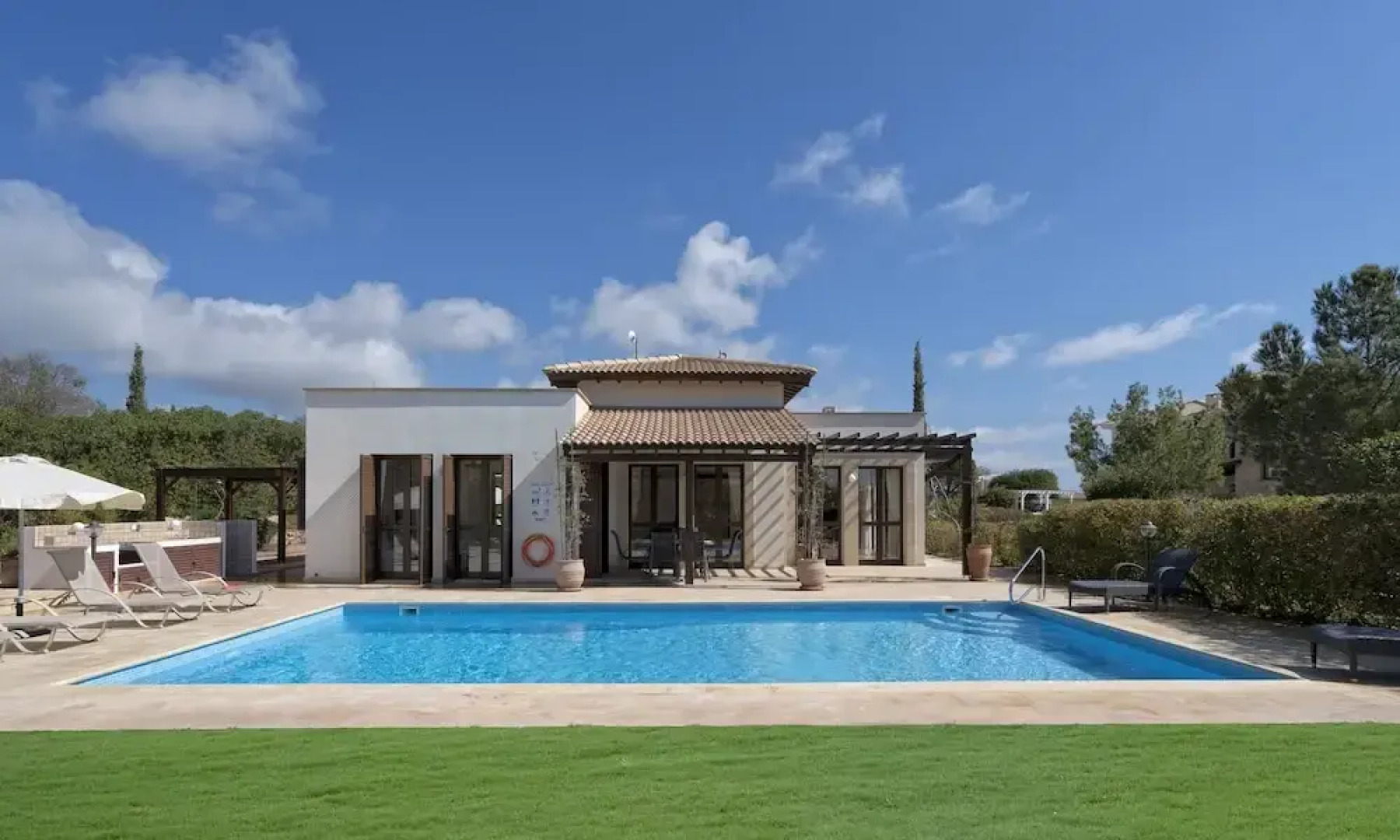 3 bedroom villa Dionysos 373 with private pool and pretty garden, Peaceful location within Aphrodite Hills Resort