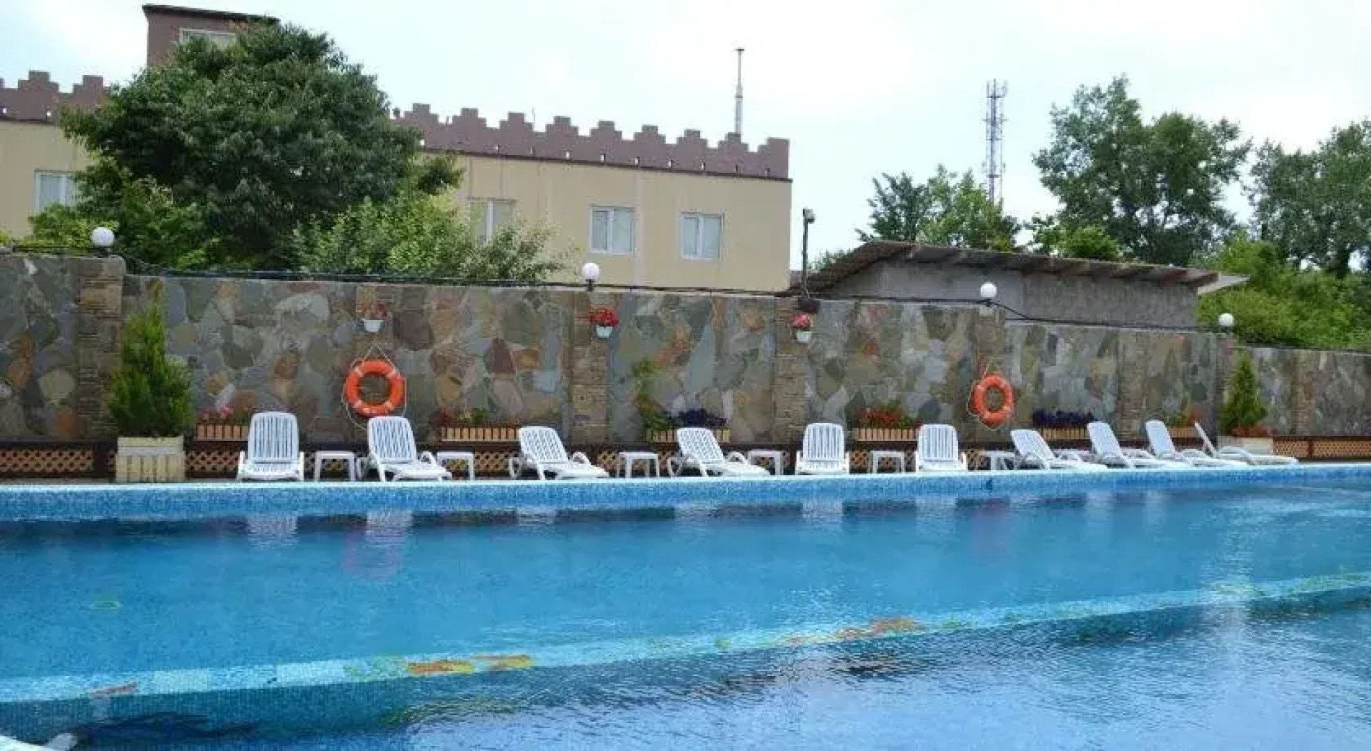 Дом Гостеев