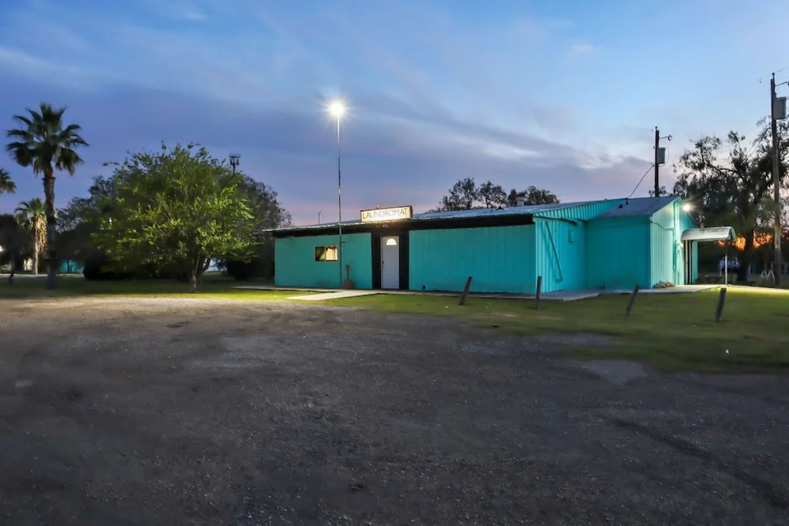 Mathis Motel