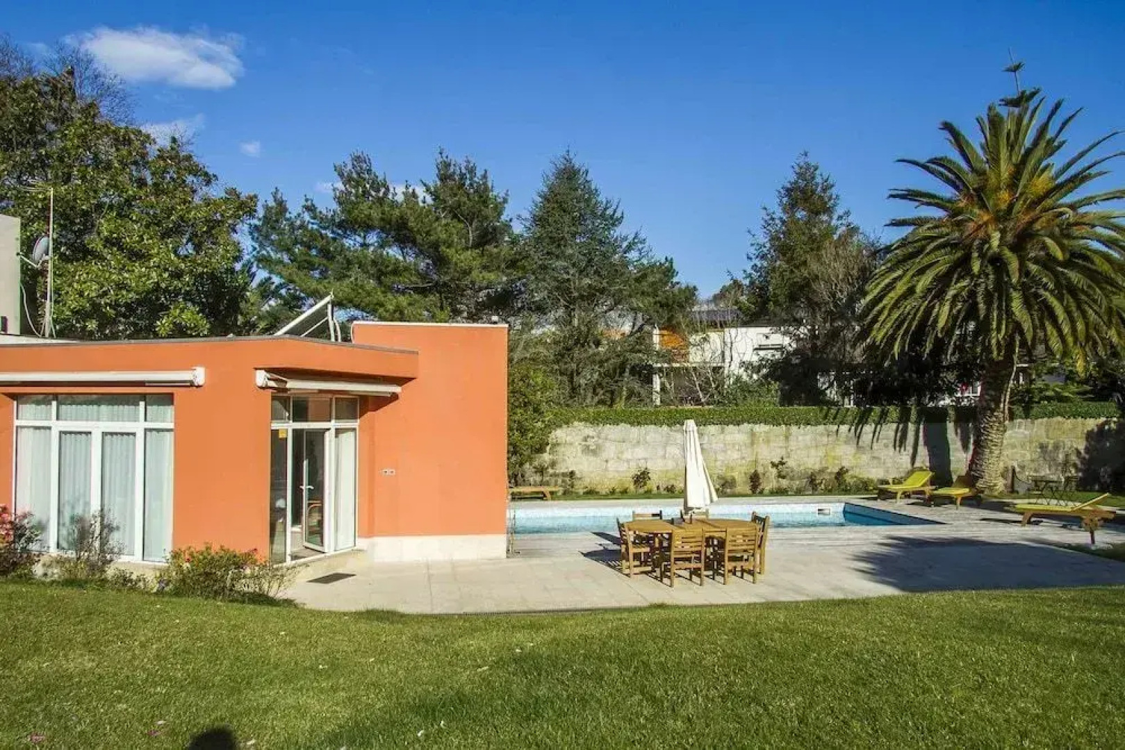 Liiiving in Porto Oporto Garden Pool House