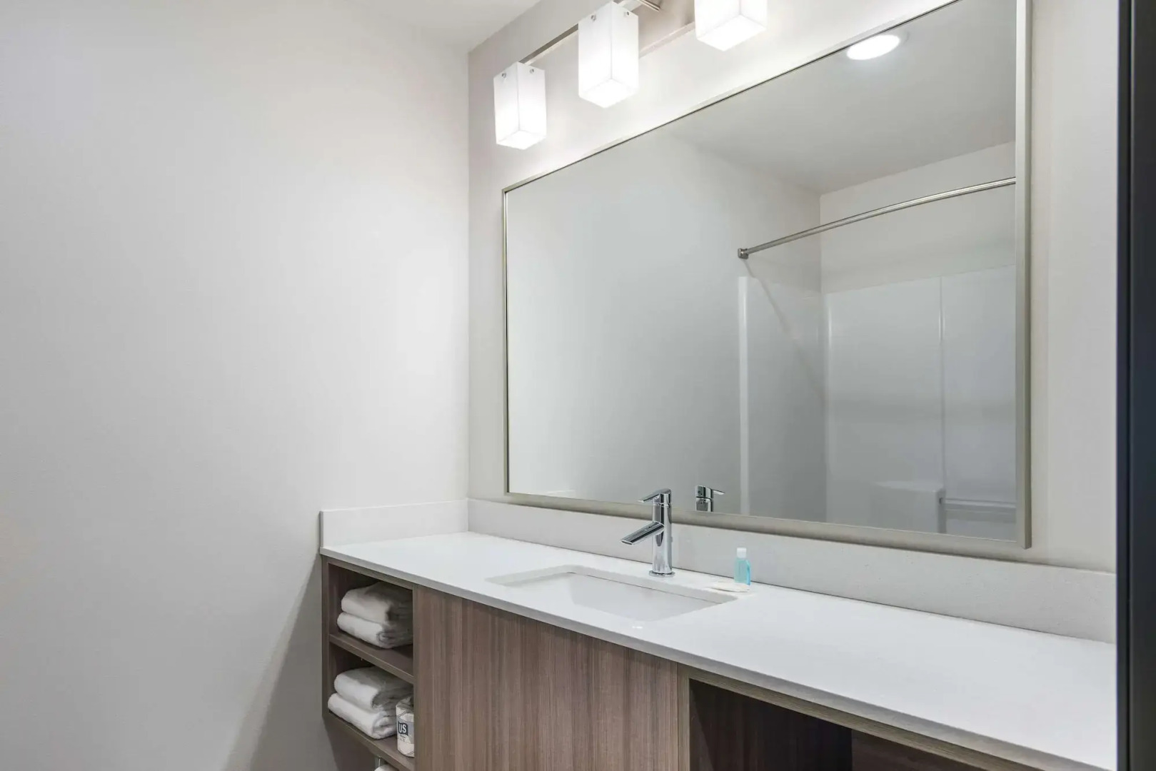 WoodSpring Suites Tri-Cities - Richland