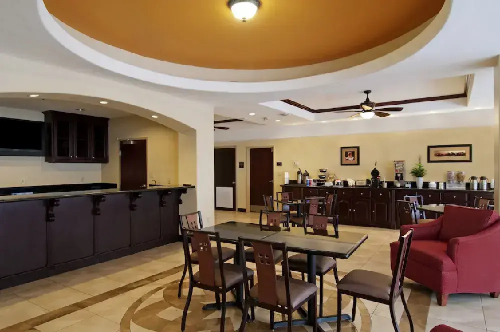 Best Western Plus Arena Inn & Suites