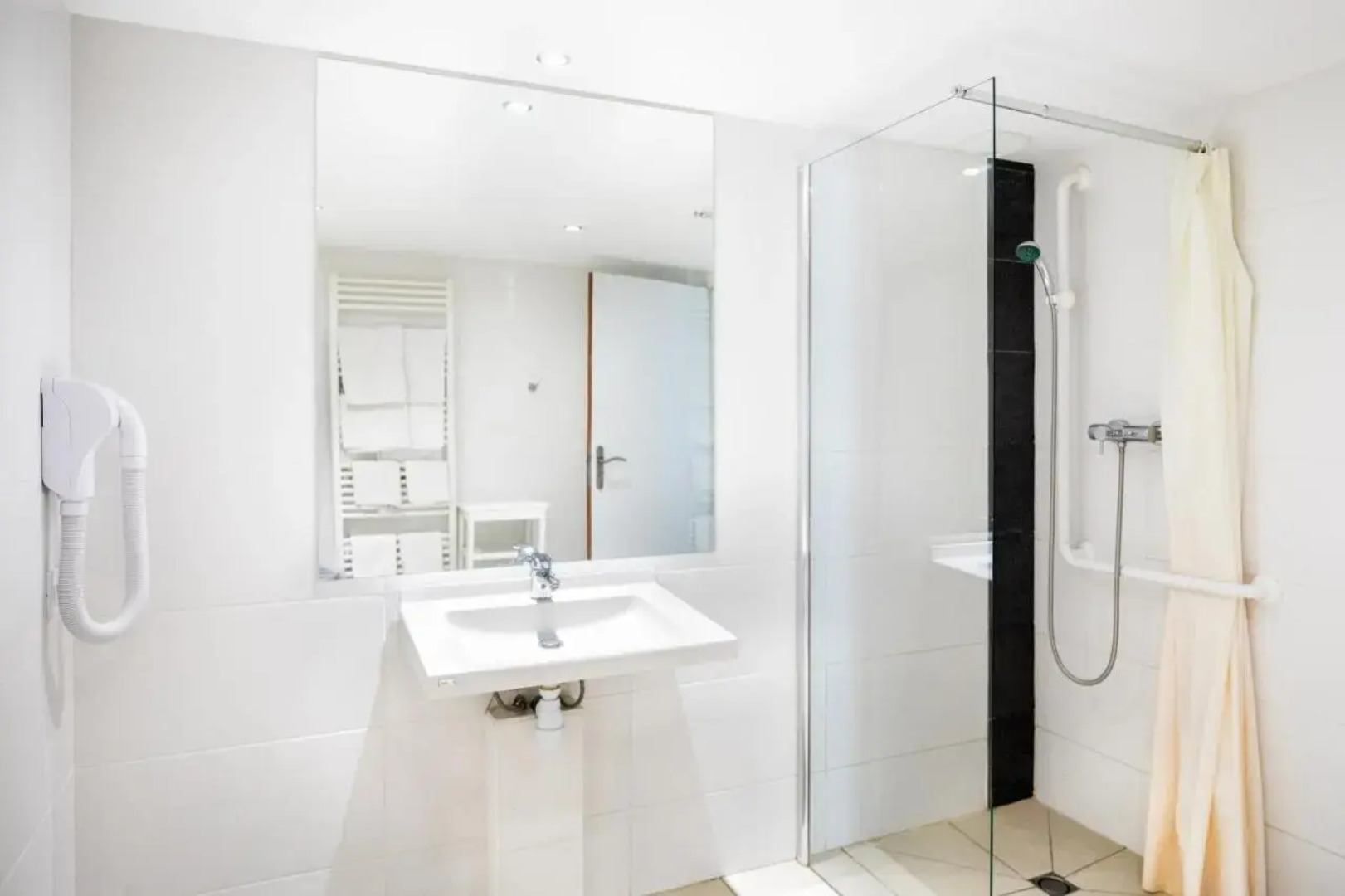 SOWELL RESIDENCES Pierre Blanche