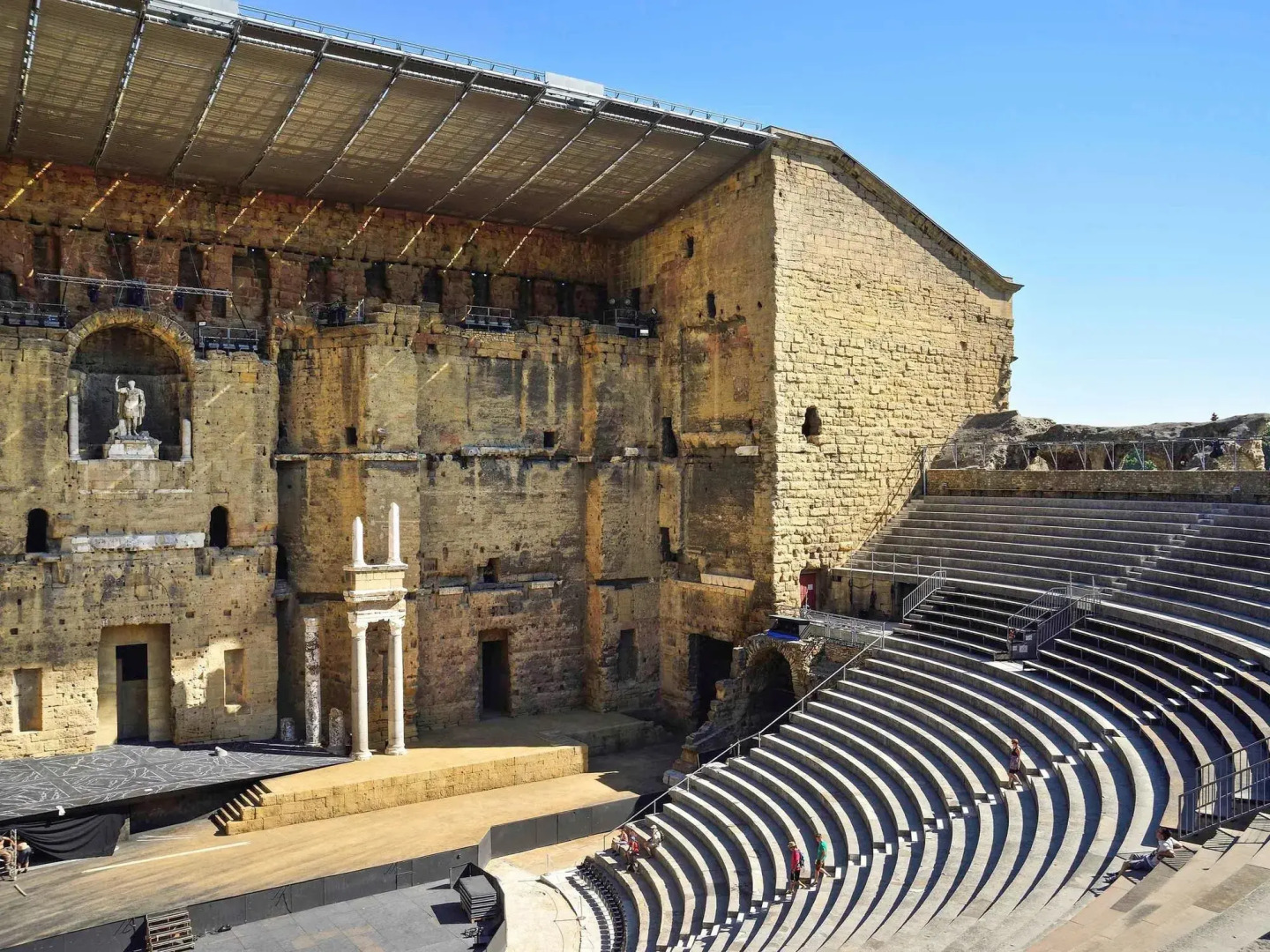 ibis Orange Centre Echangeur A7 A9