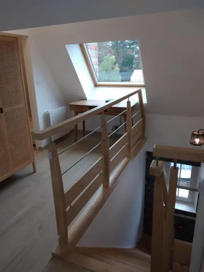 Villa bord de mer avec piscine couverte, bain nordique, salle de jeux.