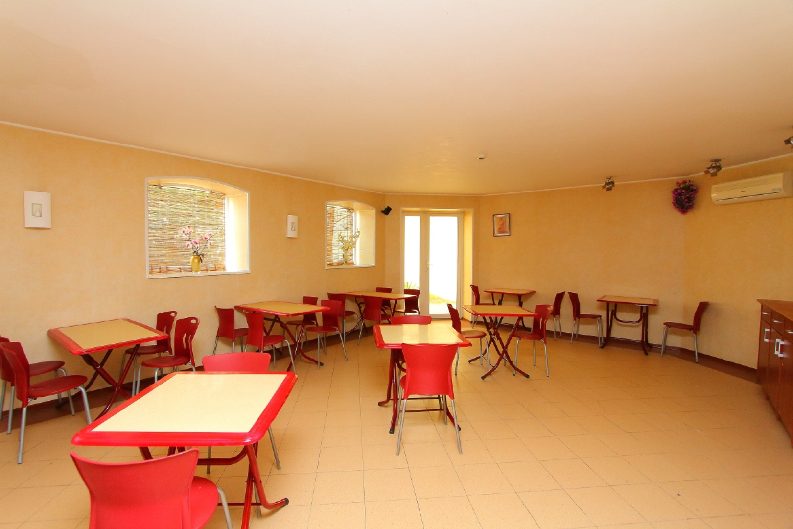 Отель Фаворит