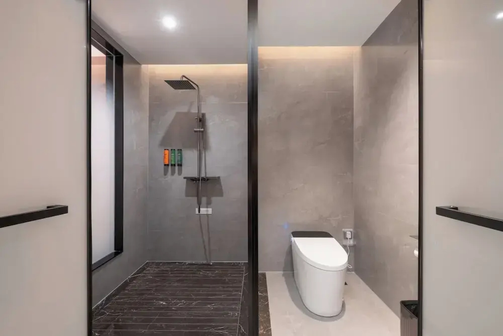 World Hotel Kaifeng Gulou Square Branch