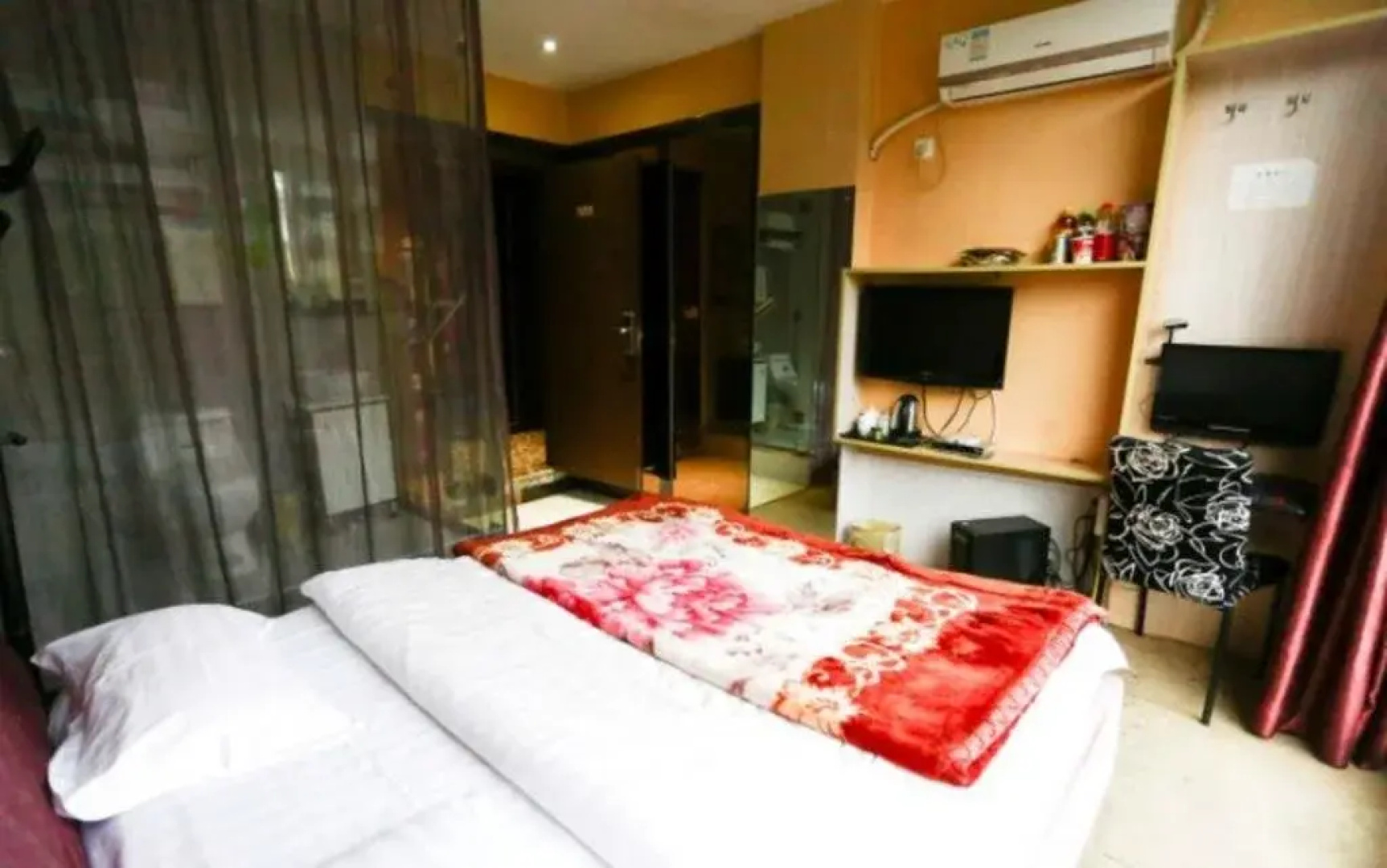Mianyang Santai Nanhe Business Inn