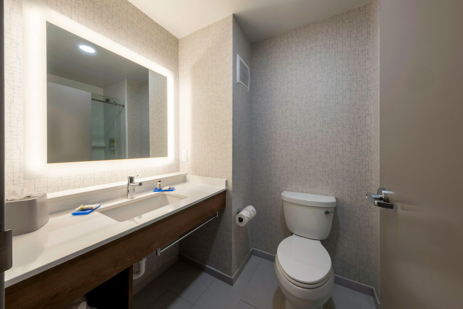 Holiday Inn Express Hotel & Suites Petersburg-Dinwiddie by IHG