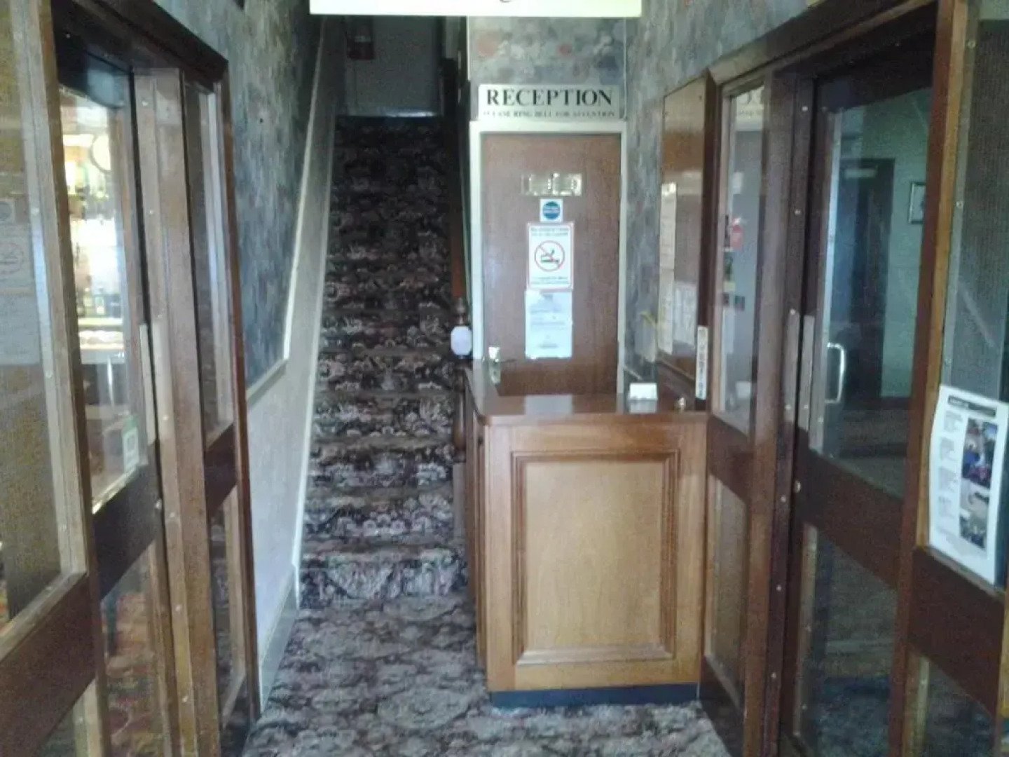 Nomi Rooms & Restaurant