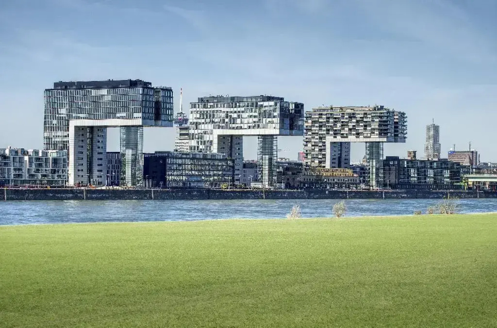 Premier Inn Cologne City Sud Hotel
