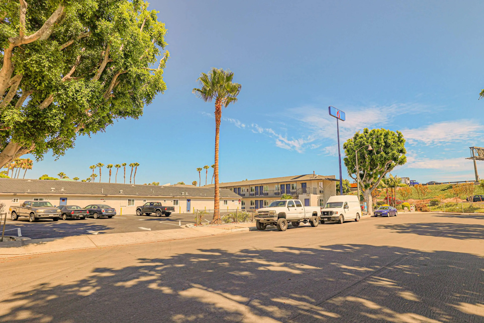 Motel 6 Tustin, CA – Orange County