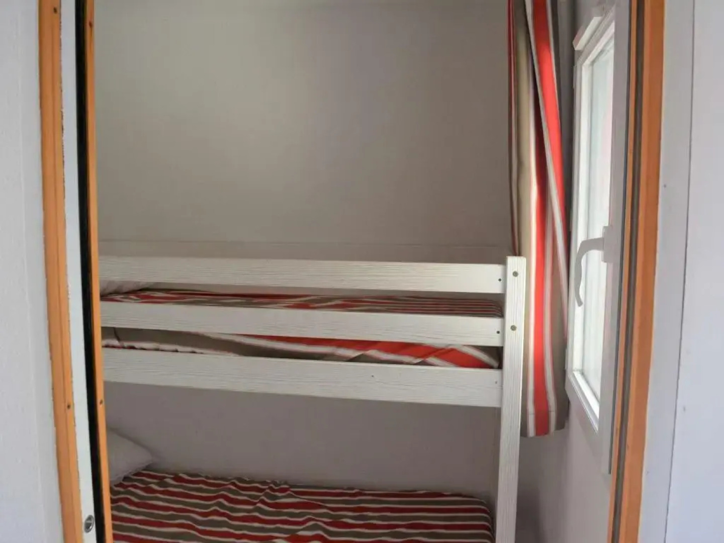 Appartement Salavas, 4 pièces, 8 personnes - FR-1-382-165