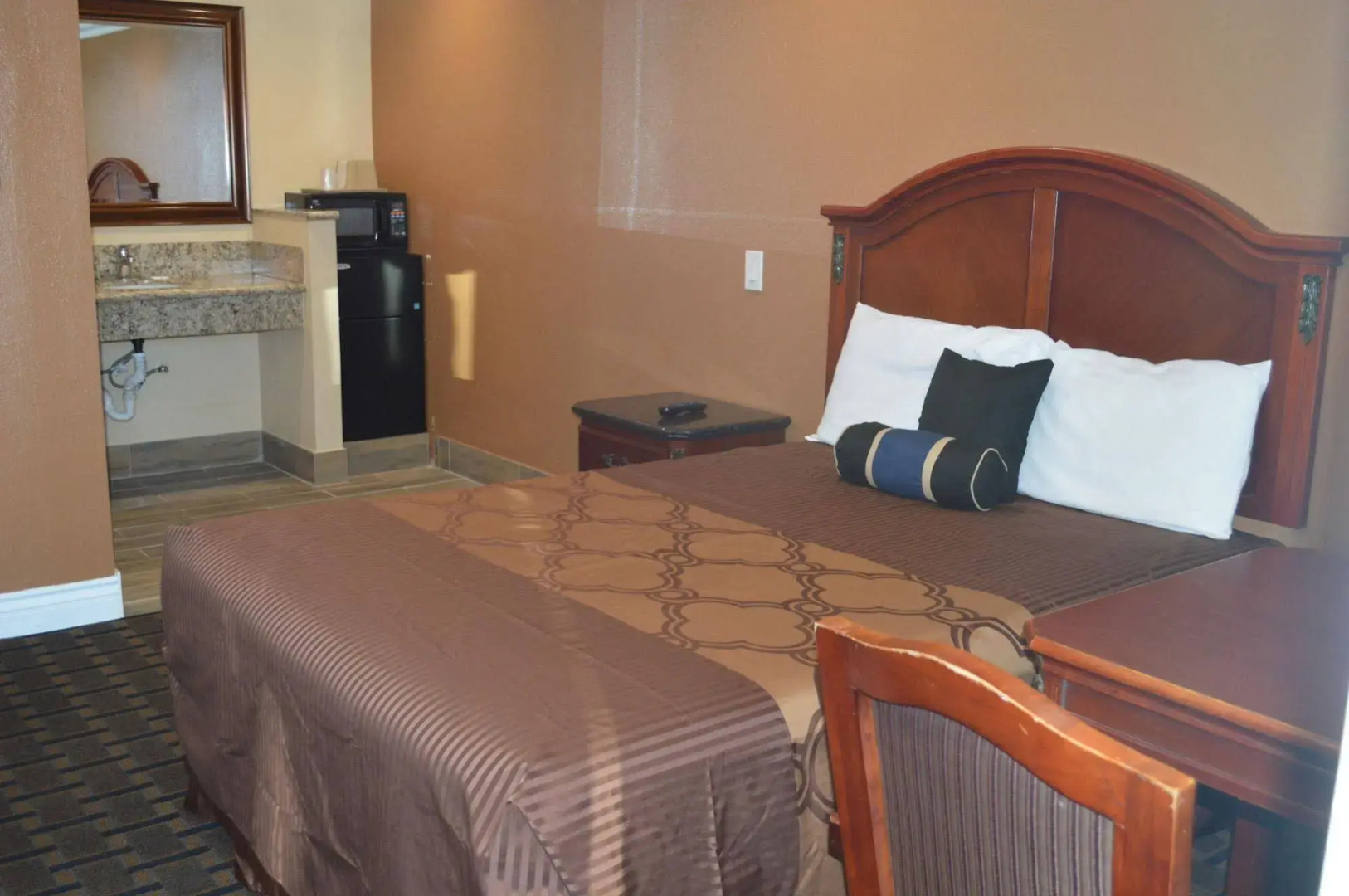 Motel 6 Tustin, CA – Orange County