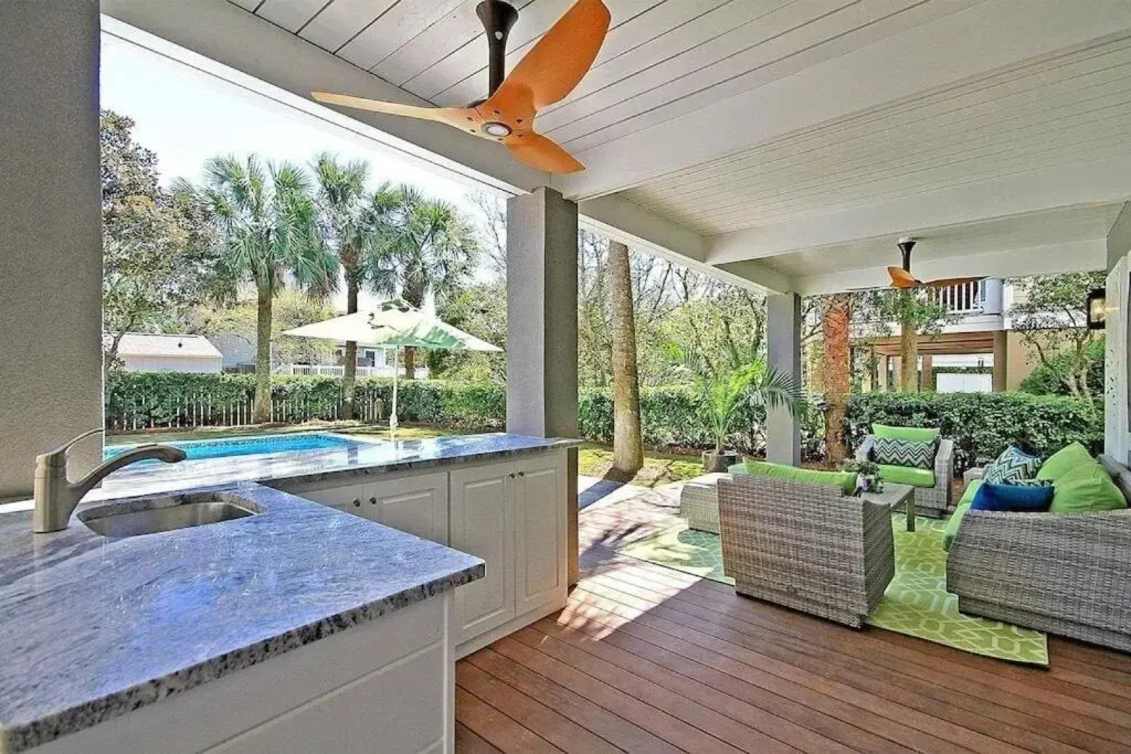 Luxury Modern Home- Steps 2 Beach, Private Pool/Bar, Sleeps 16, 7 BD-5.5 BR- 'The Lucky Penny'