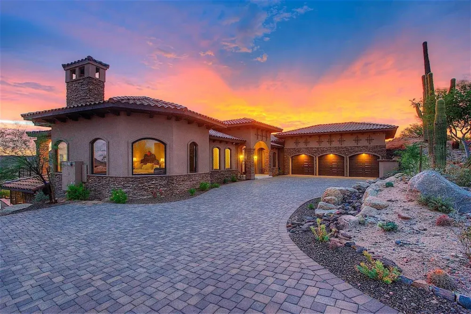 Palisades Estate 5 BR by Casago