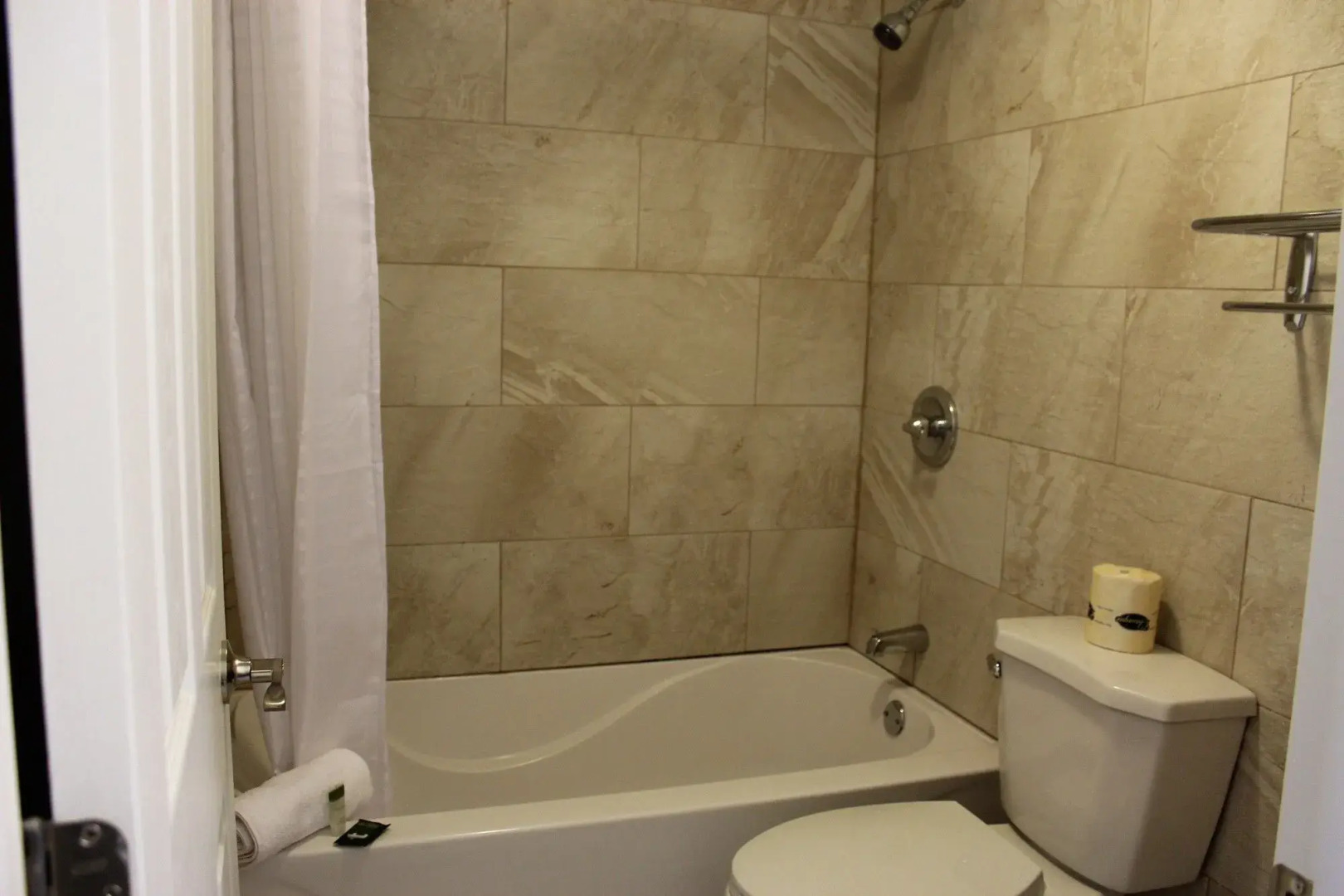 Wharncliffe Suites Motel