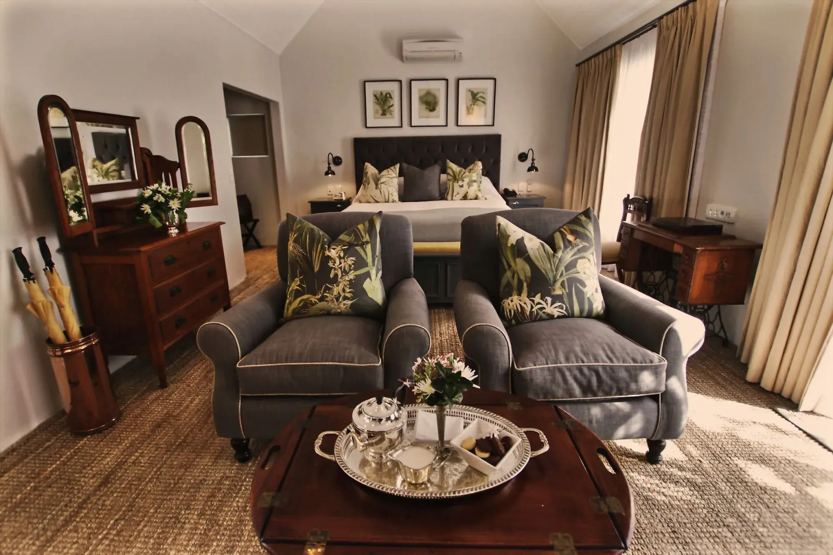 Hunter's Country House