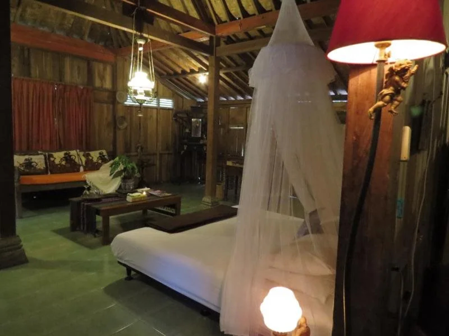 Rumah Limasan Jawa Homestay