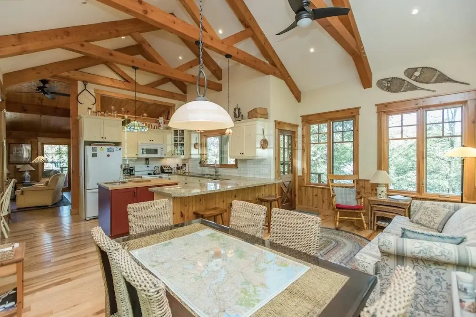 Sunset Dreams A Lovely 4 bed 3 bath family cottage on Lake Rosseau