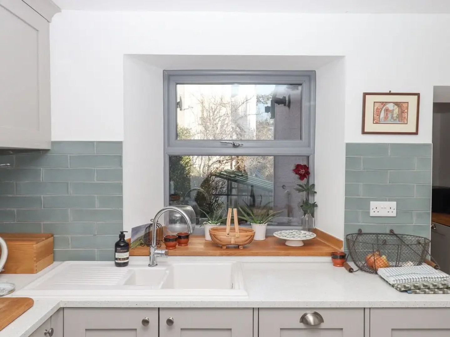 The Cottage on The Square