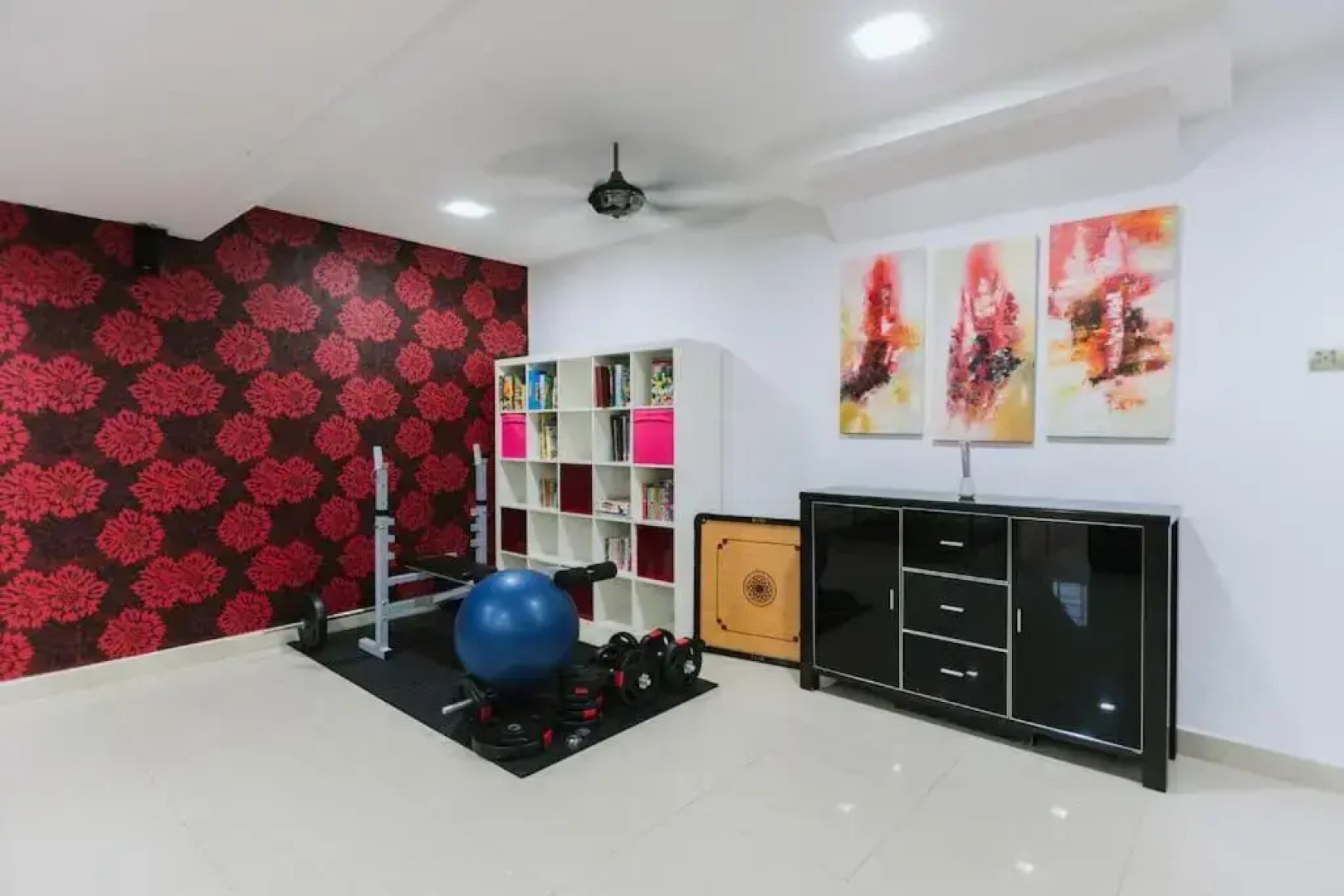 Luxury House near KL City for Vacation and Retreat