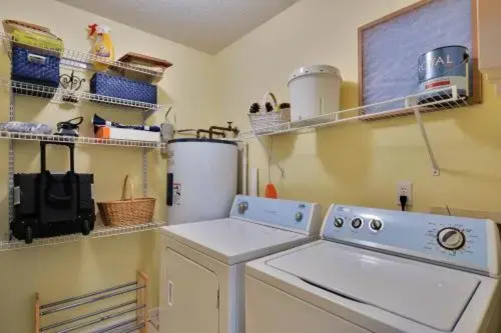 1040 Sparrow Pond Cottage