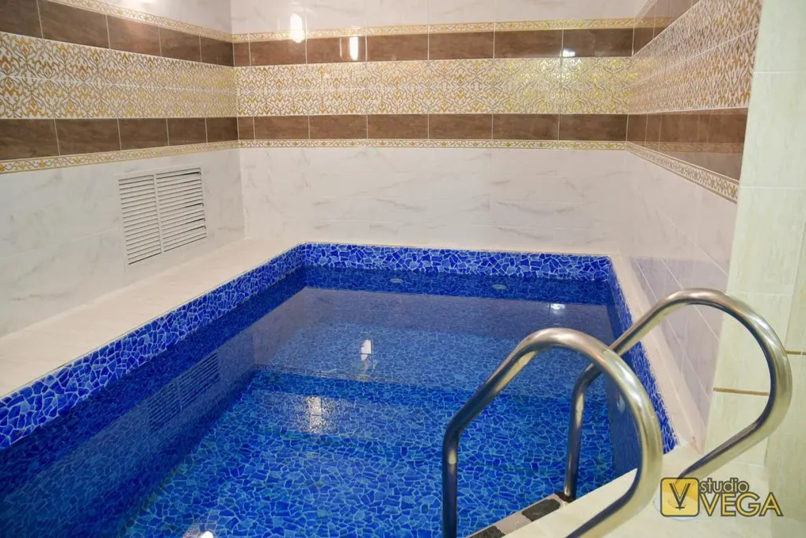 Достык Люкс