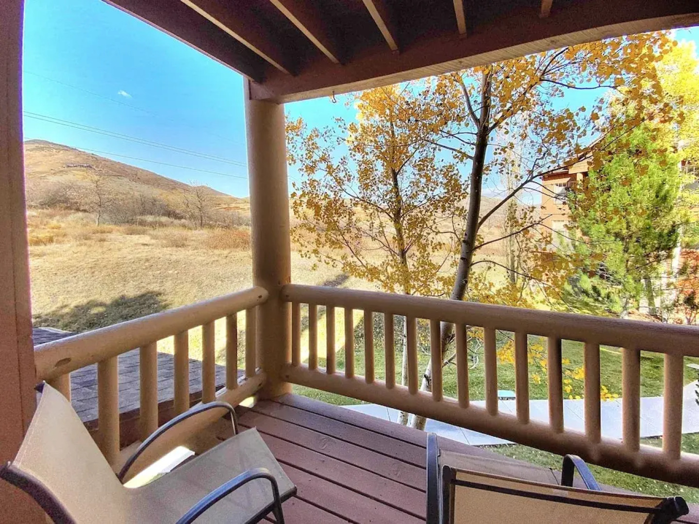 Ski 1 Mile To Deer Valley Gondola 2 Bedroom Condo by RedAwning