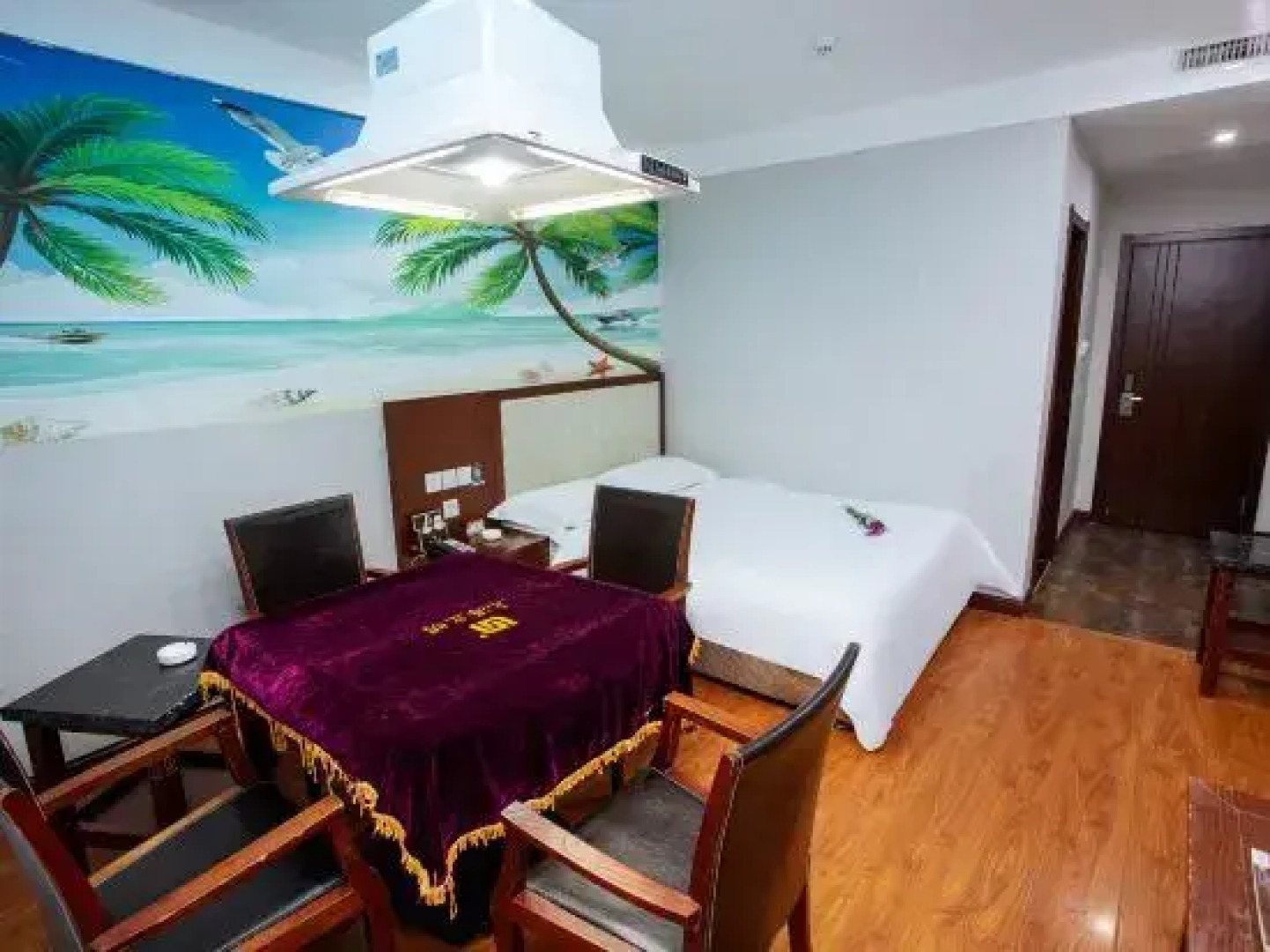 Qianbaidu Hotel (Changchun Jida South School Store)