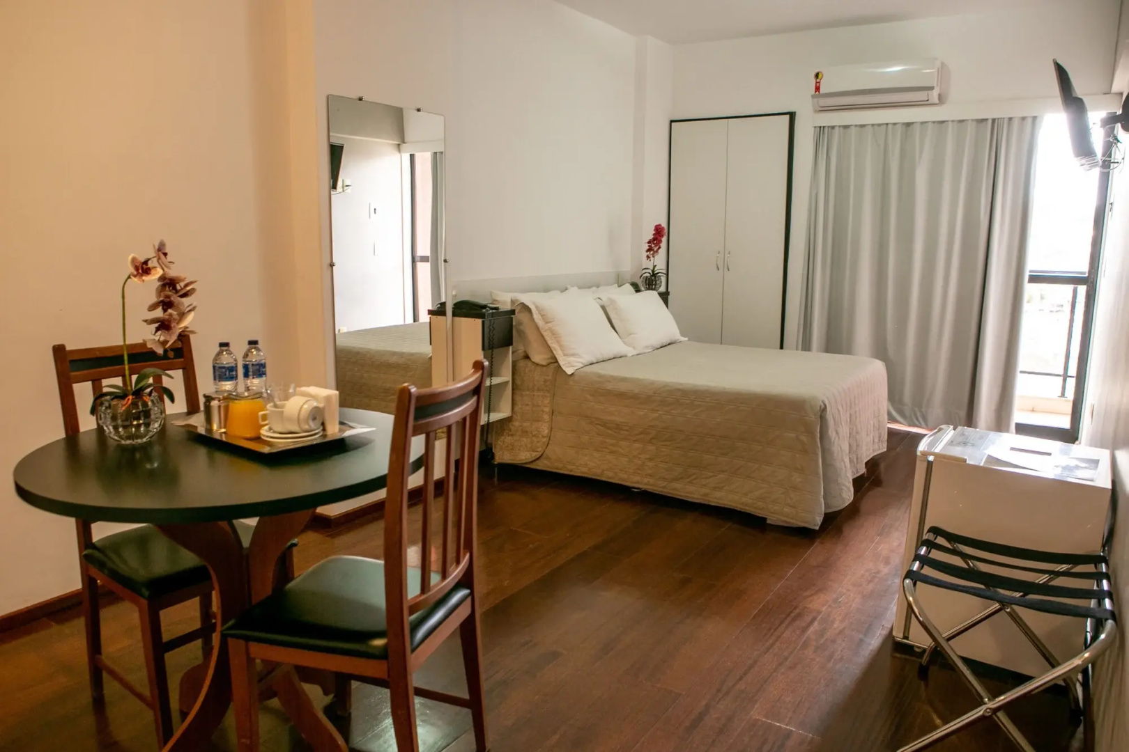 Hotel Minas Tower Leopoldina by Samba