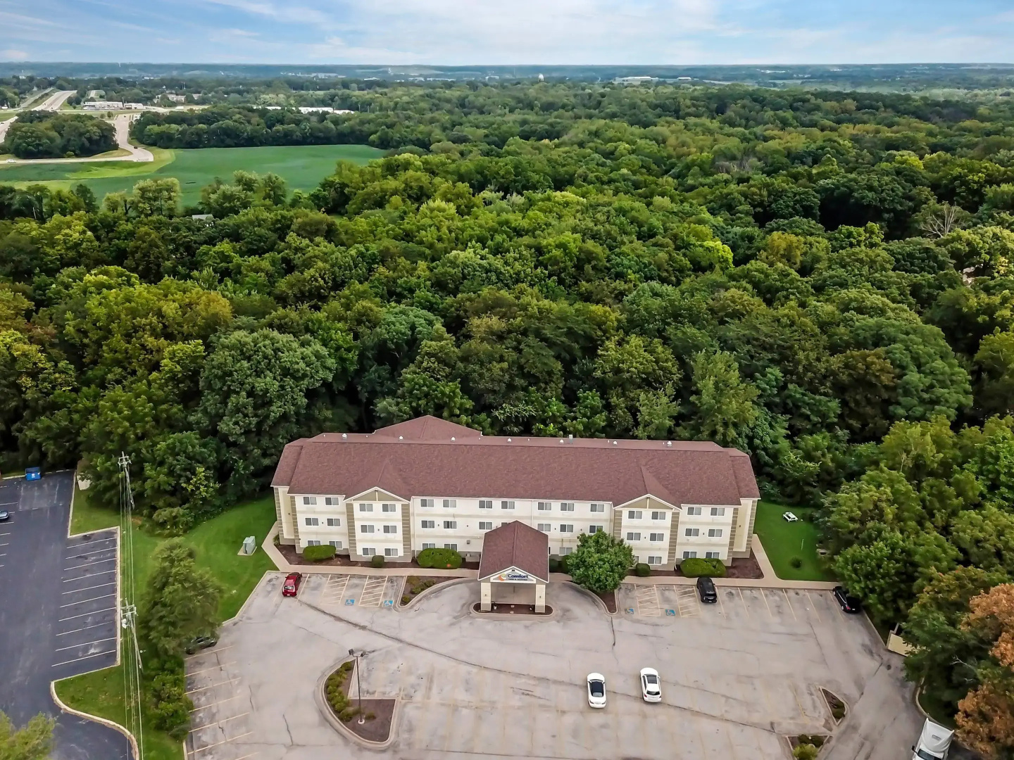 Comfort Inn & Suites East Moline near I-80