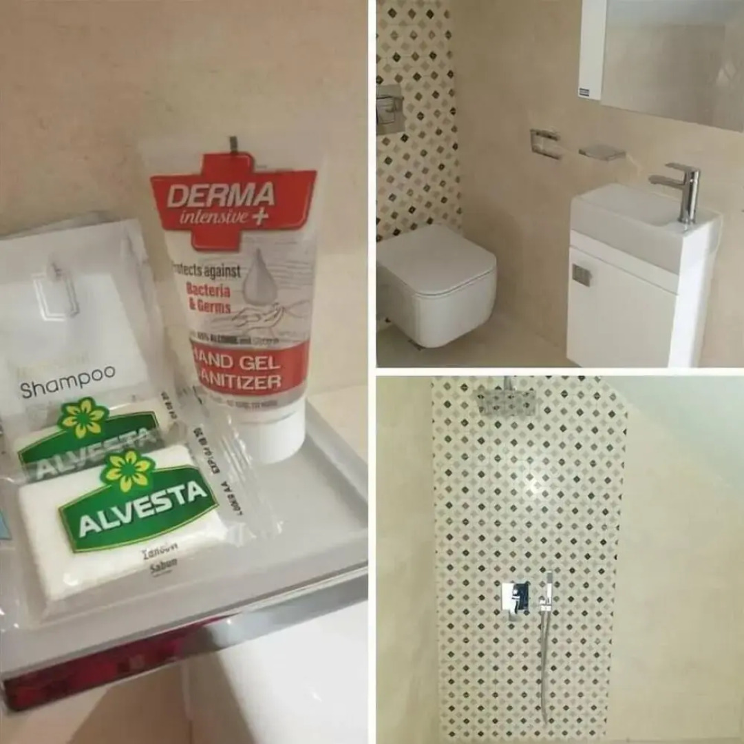 2-bed - Sleeps 4 - With Parking