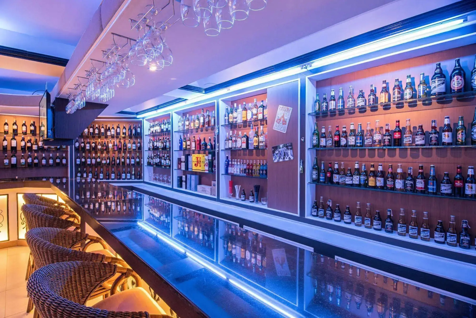 Xenia Hotel Clark - Multi Use Hotel