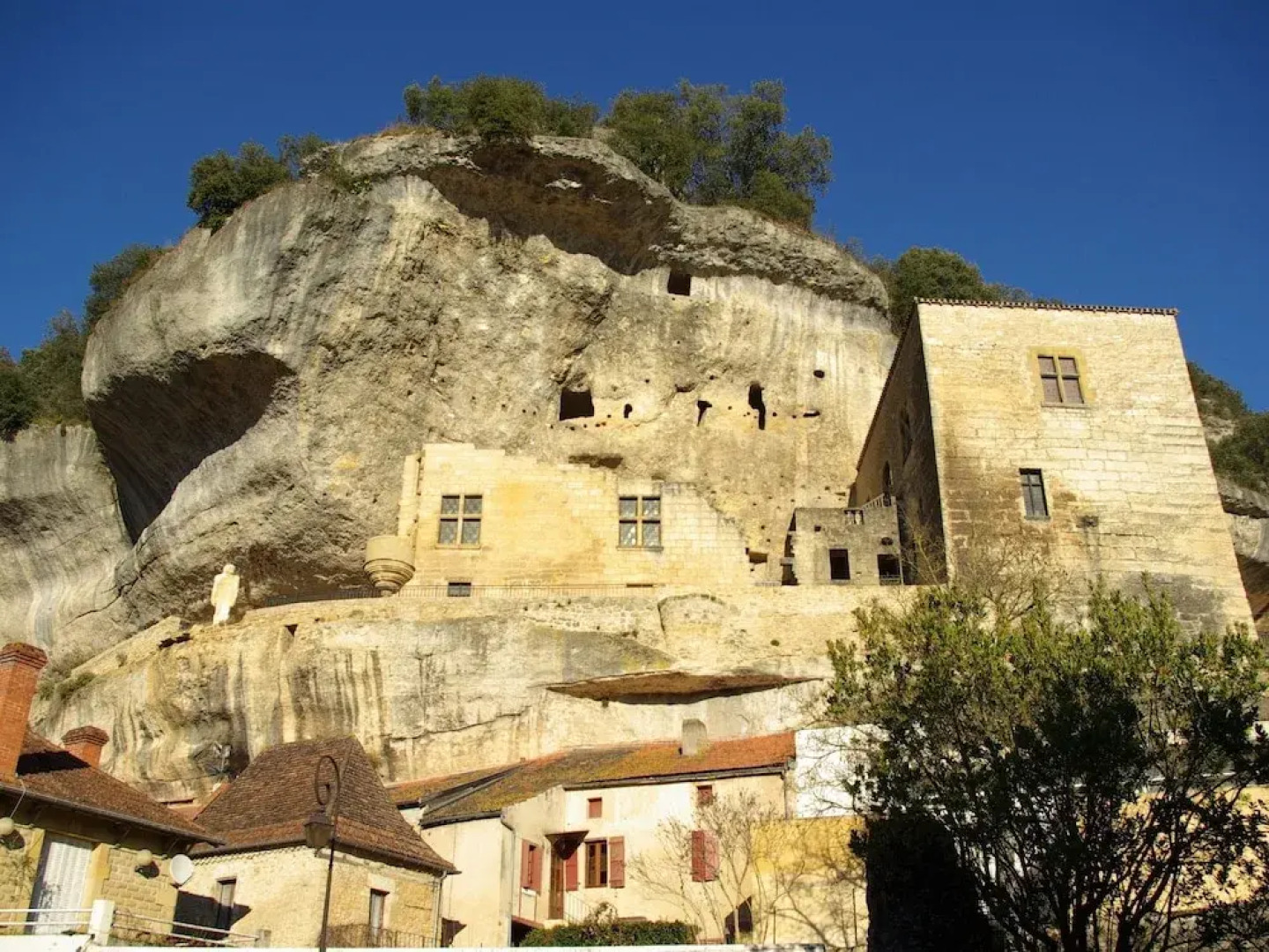 Spacious Holiday Home With Private Swimming Pool in Vitrac