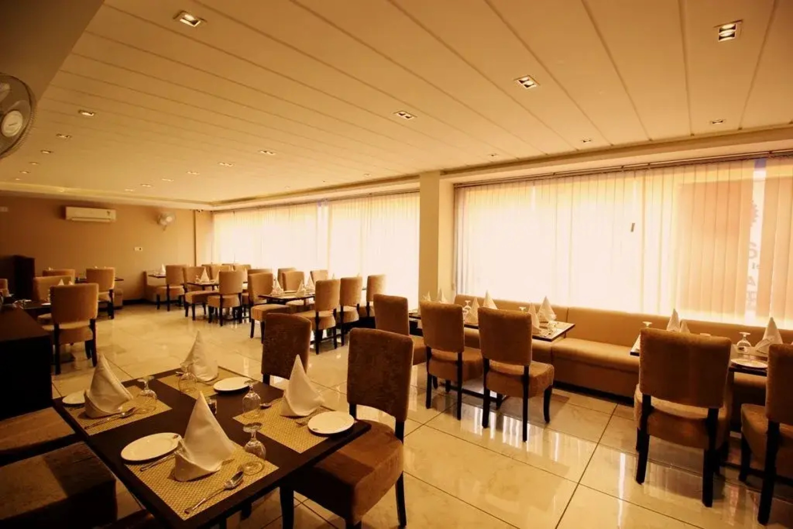 Hotel Inderlok Ananta