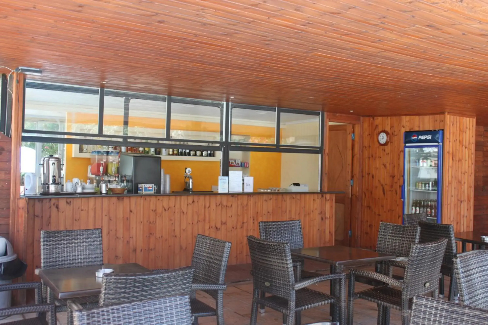 Vallian Village Hotel