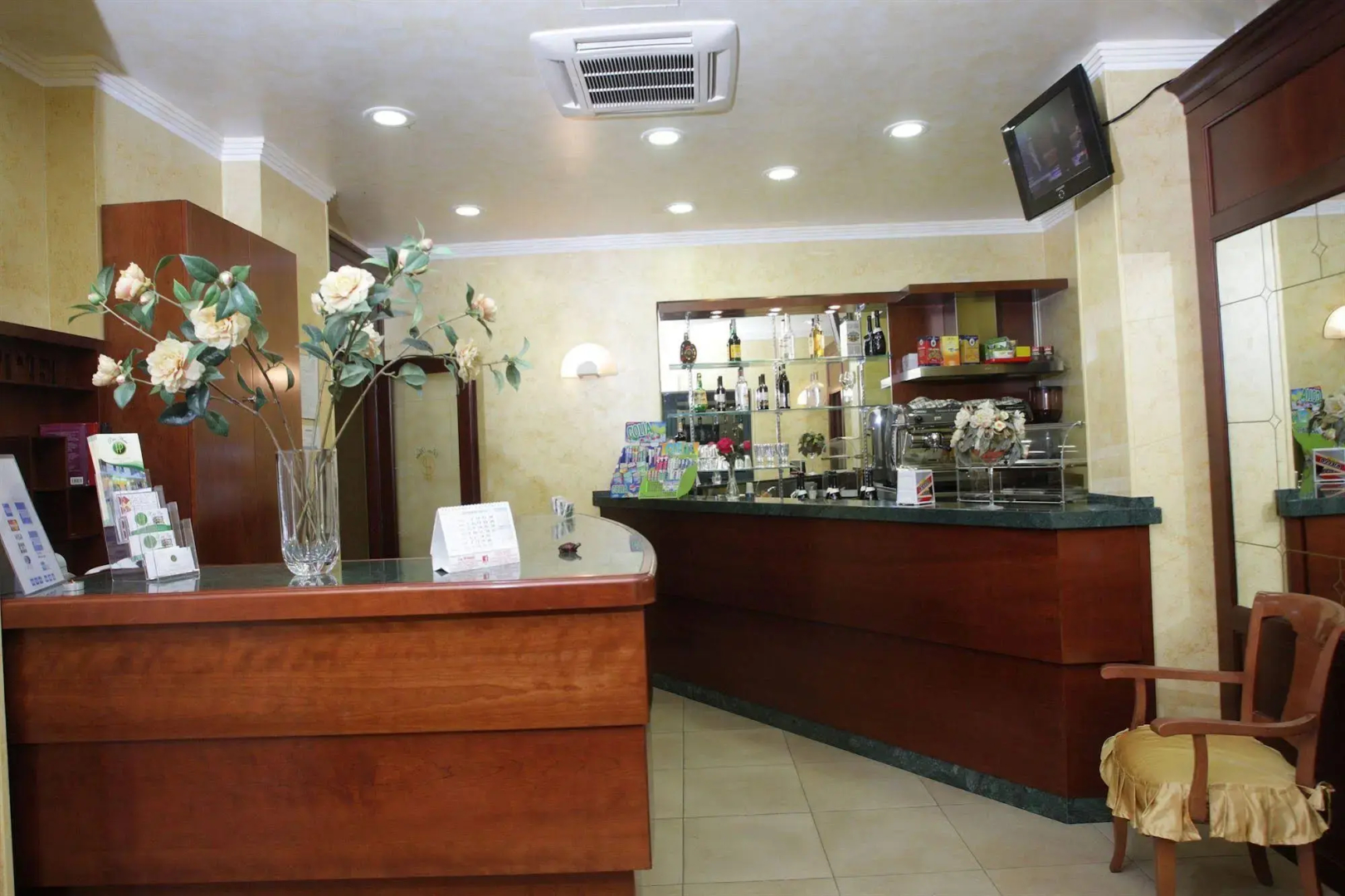 Pino Hotel