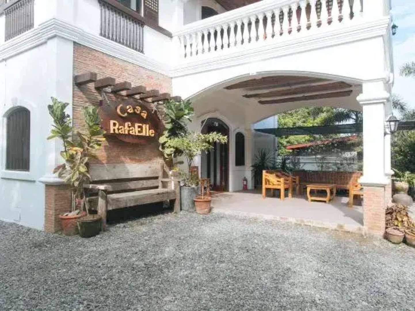 Reddoorz @ Casa Rafaelle Transient Ilocos Sur
