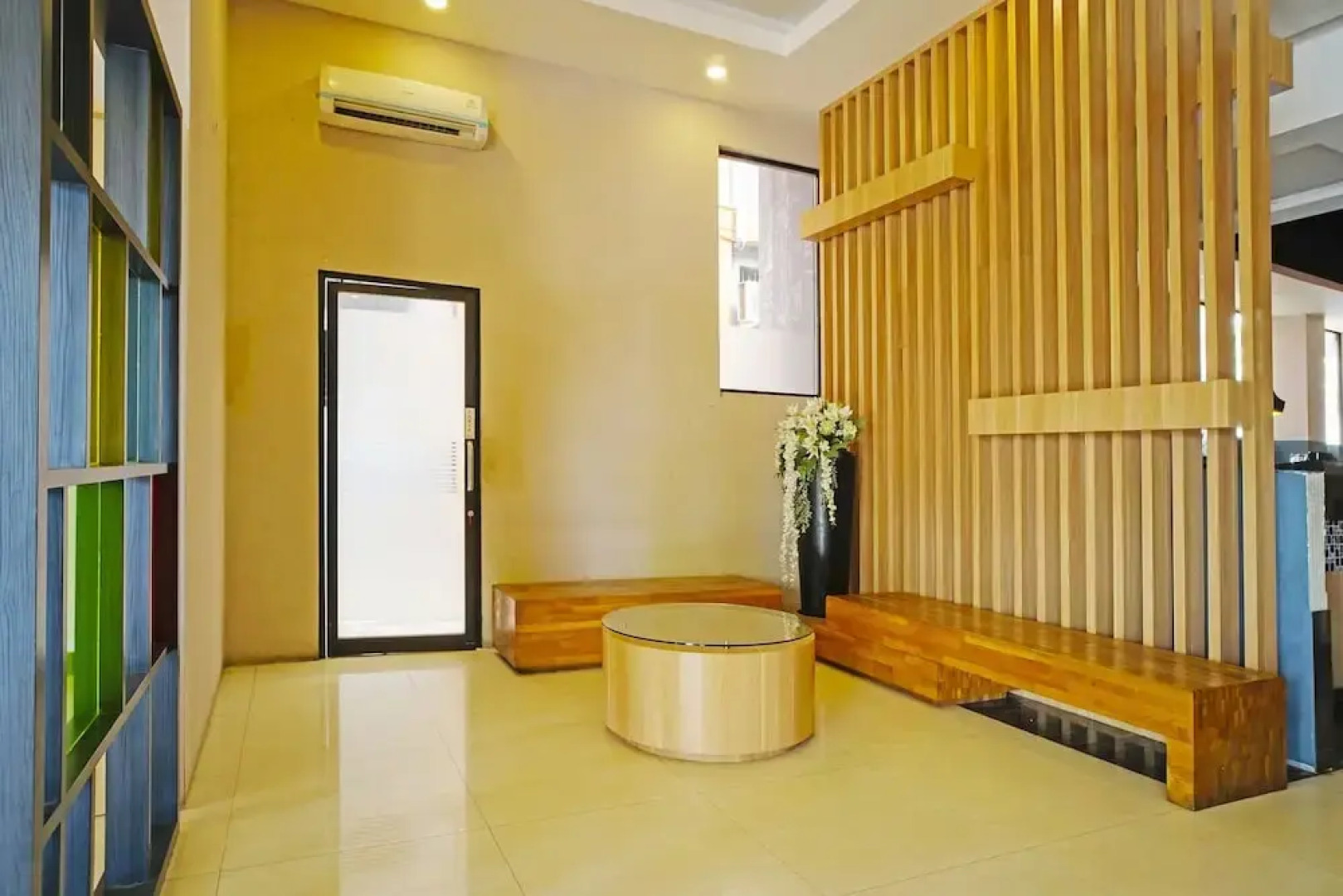 Collection O 91373 M Hotel