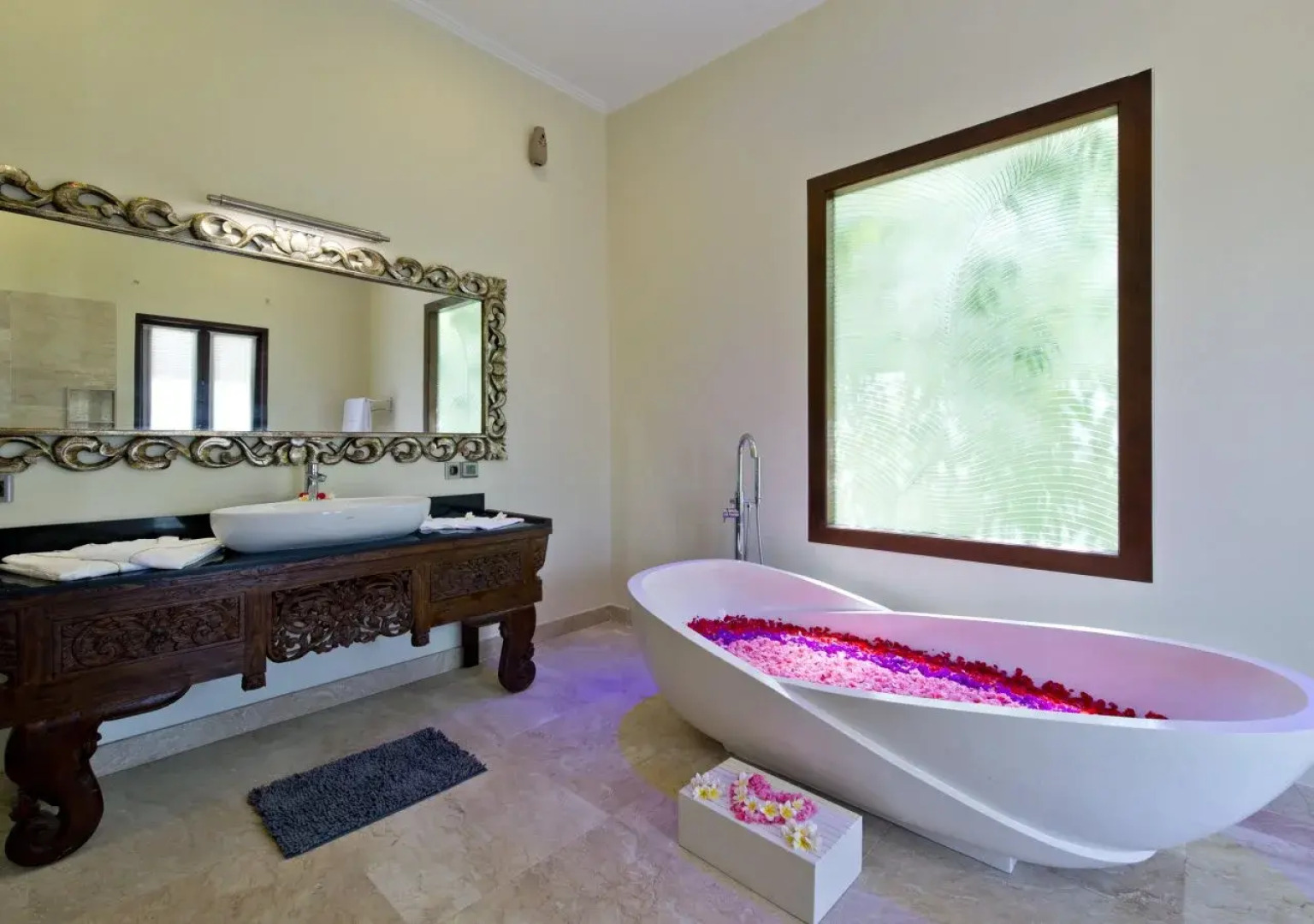 Casa de Balangan by Exotiq Villa Holidays