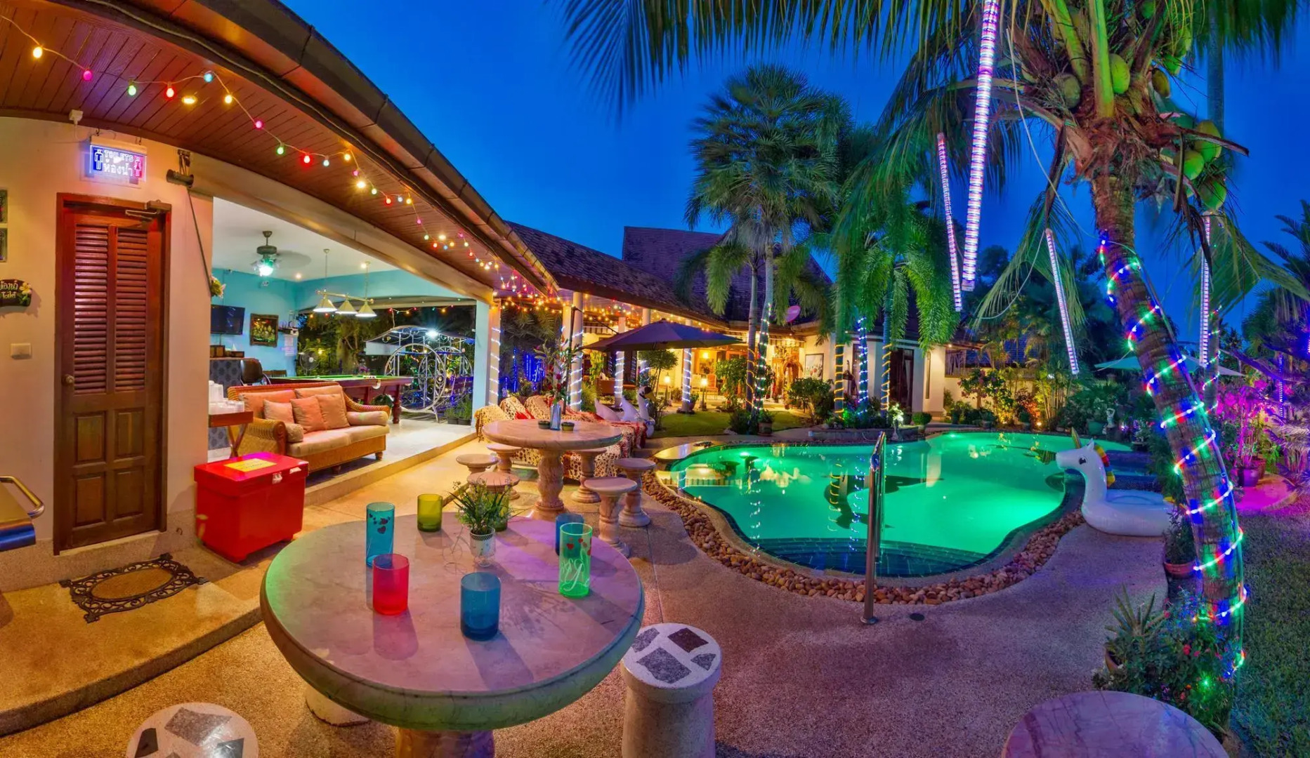 Relaxing Palm Pool Villa