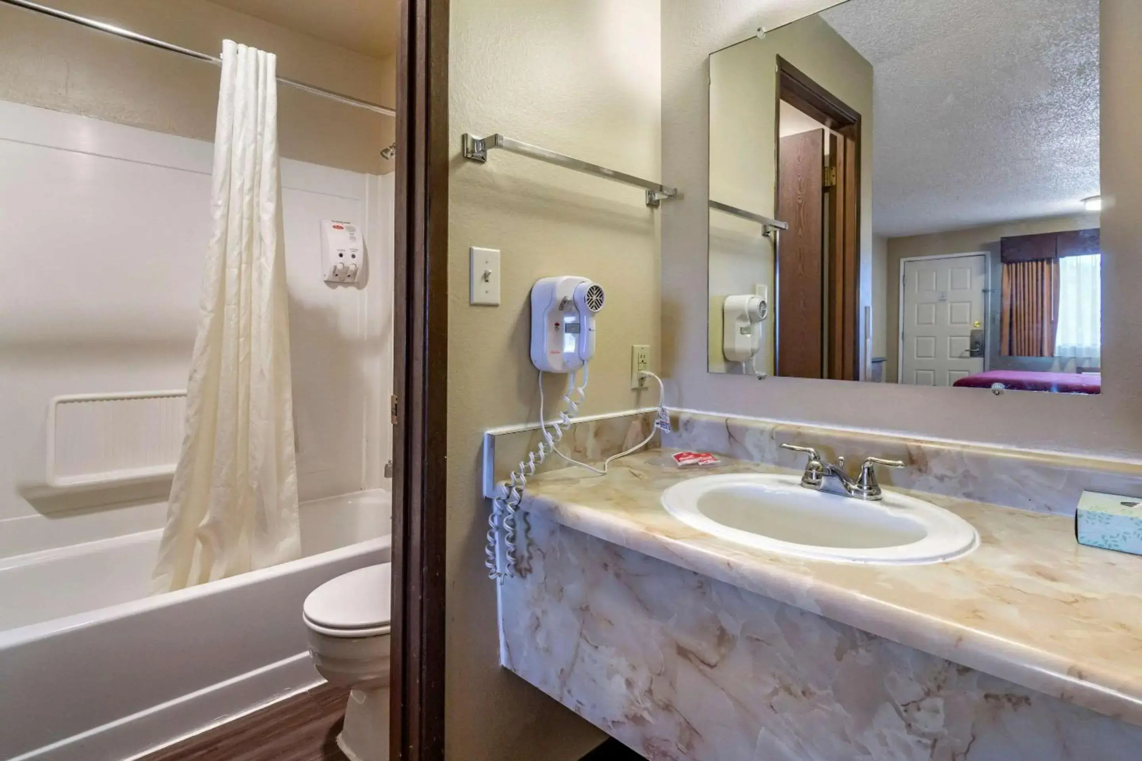 Econo Lodge Ellensburg Near University