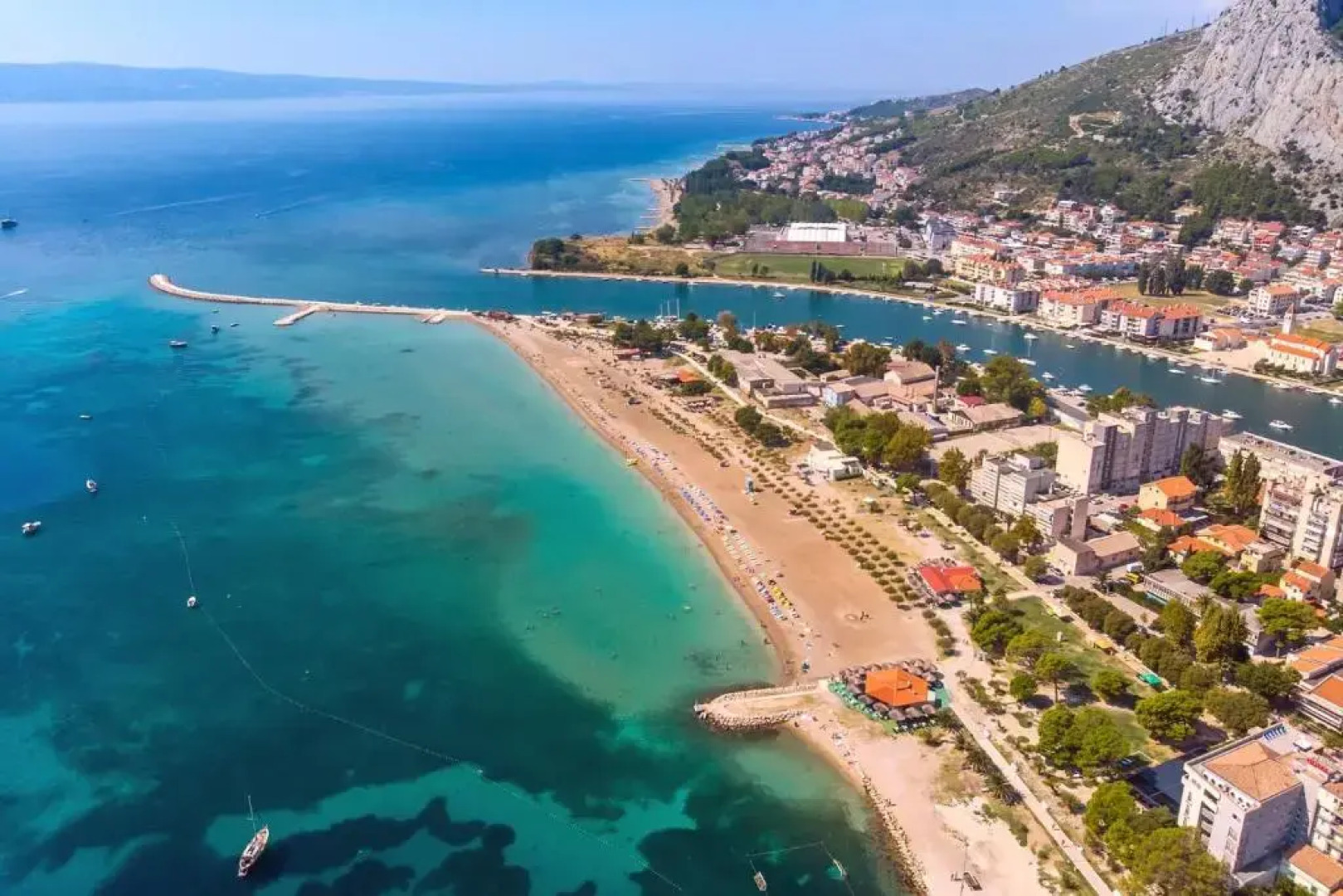 Luxury, seafront Villa Petra with heated pool only 50m from beach