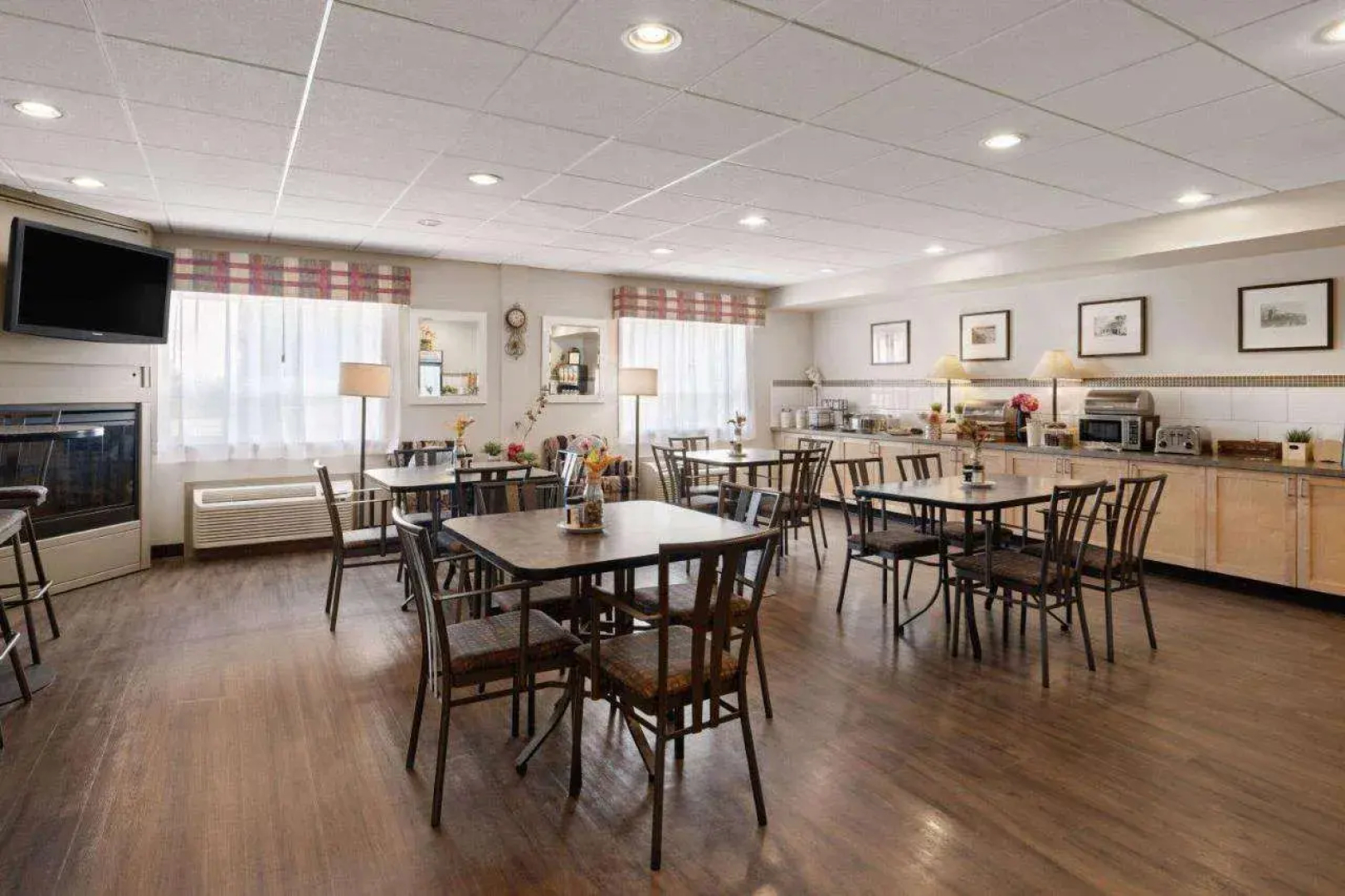 Travelodge by Wyndham Fort McMurray