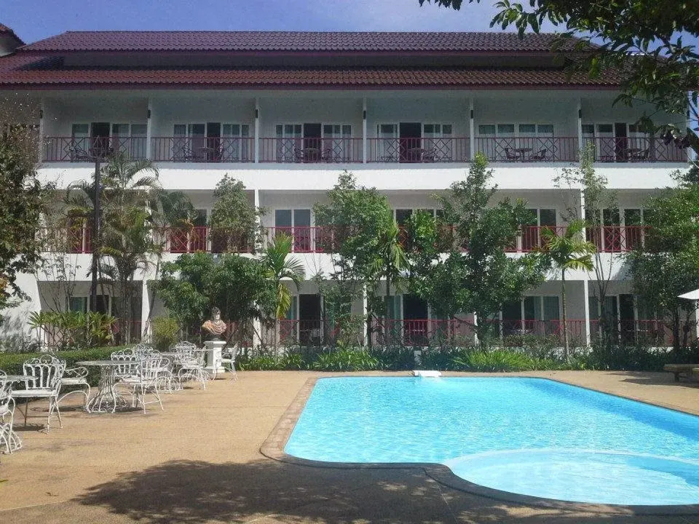 Aunruen Residence And Restaurant