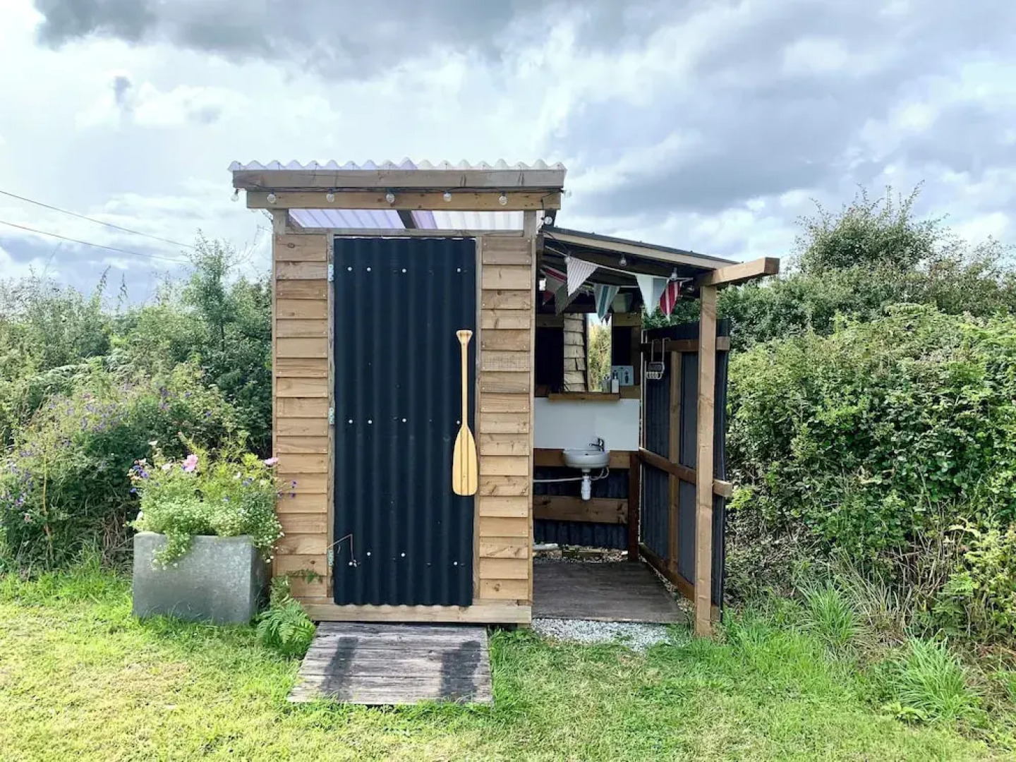 Tregantle Farm Eco Glampsite Super Safari Cabin
