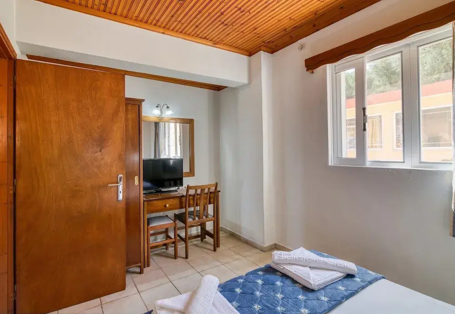 Zante Dolphin II Alykes