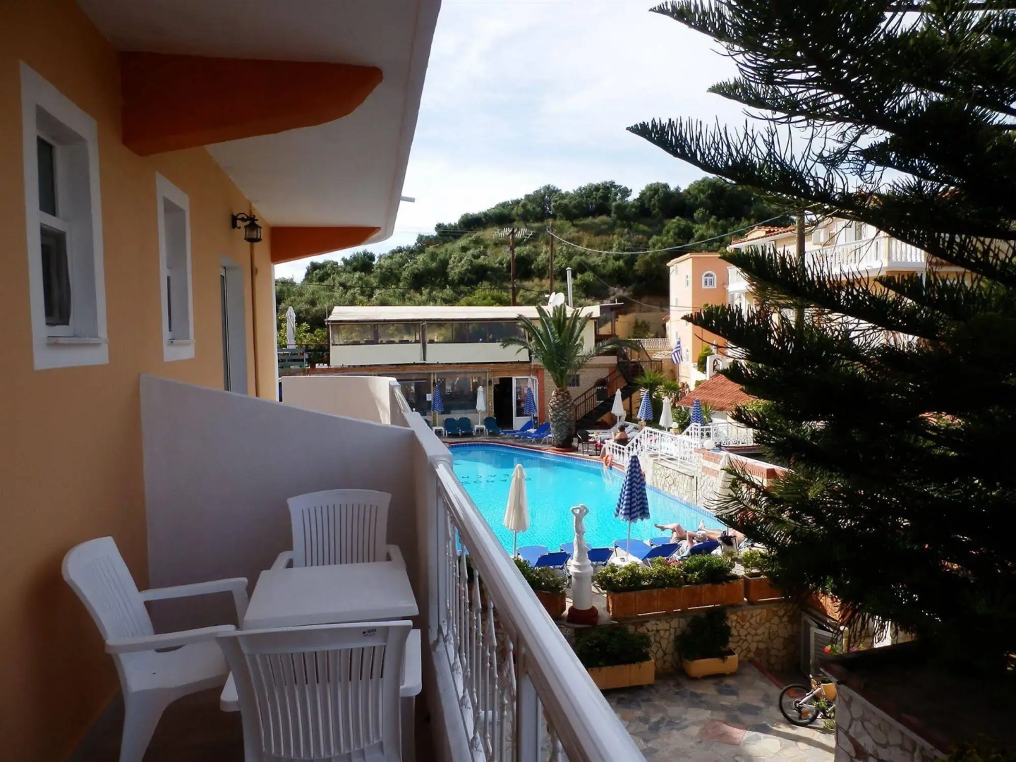 Planos Beach Hotel