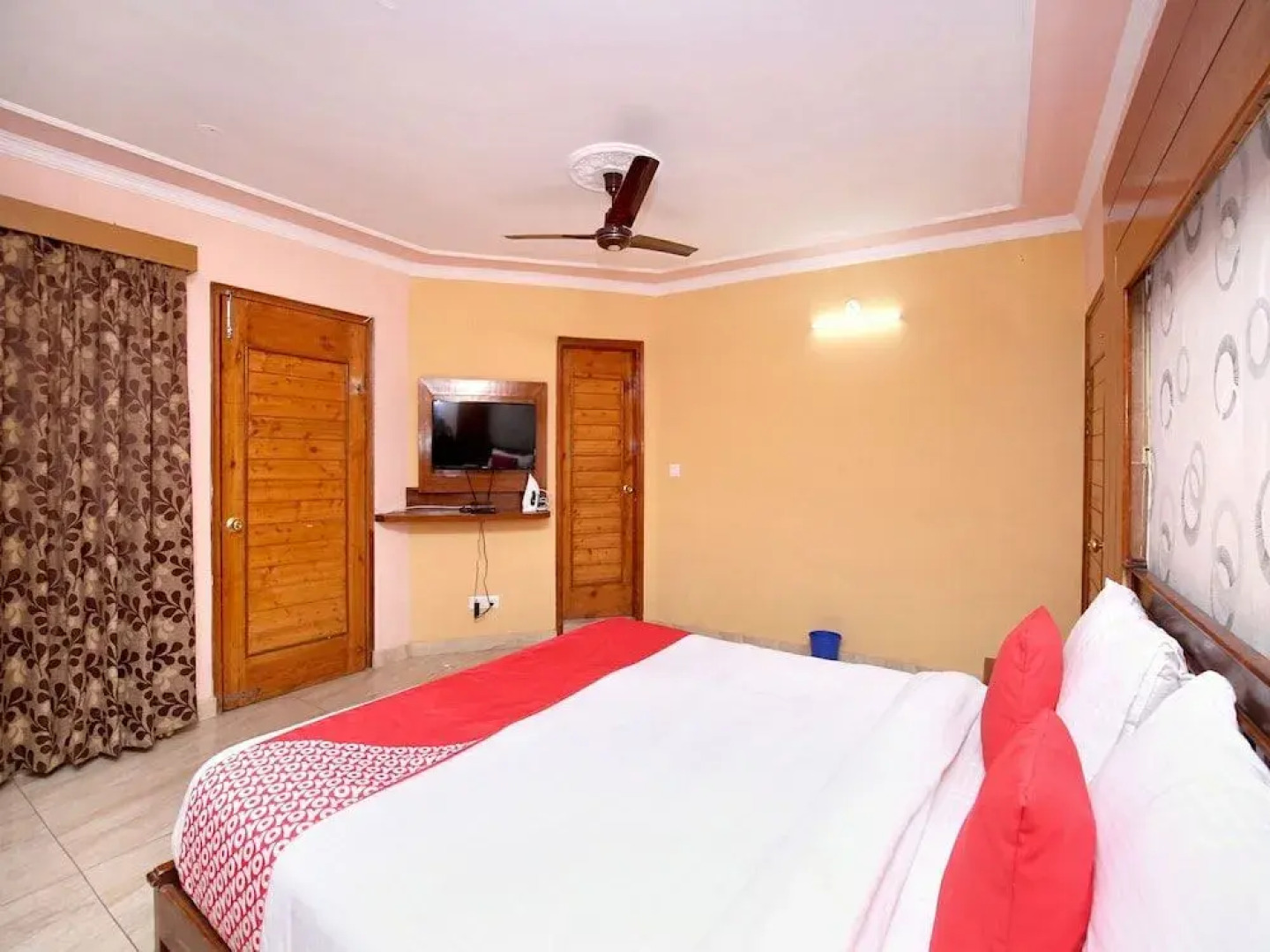 OYO 15254 Home Scenic Studio Barog